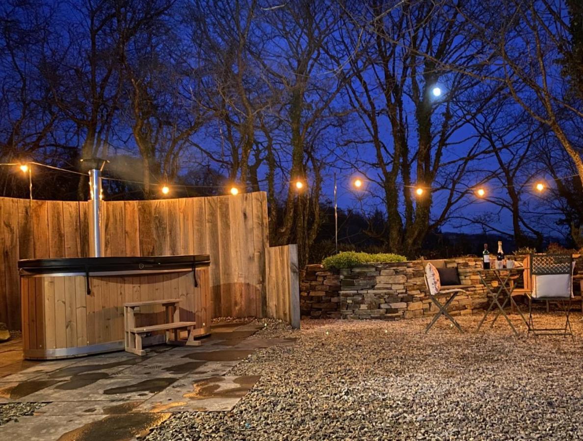 Boutique Cornish Shepherd'S Hut With Hot Tub 론서스턴 외부 사진